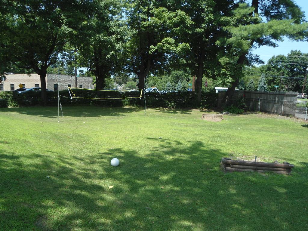 Flower Field Inn And Cottages Stroudsburg ภายนอก รูปภาพ