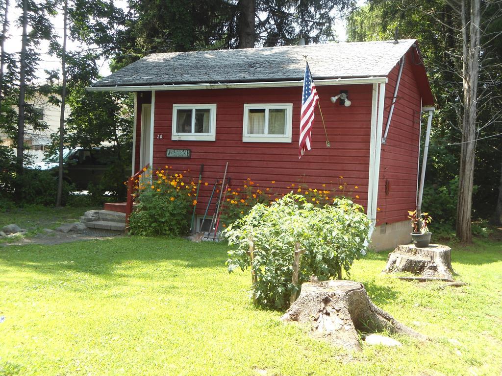 Flower Field Inn And Cottages Stroudsburg ภายนอก รูปภาพ