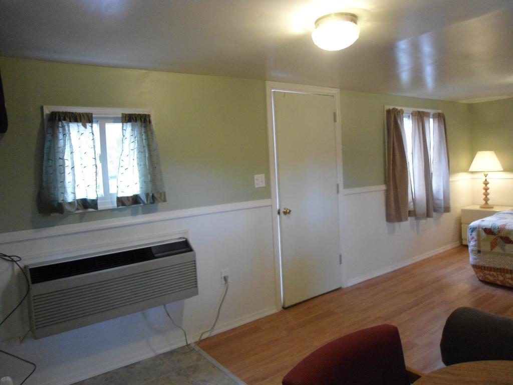 Flower Field Inn And Cottages Stroudsburg ห้อง รูปภาพ