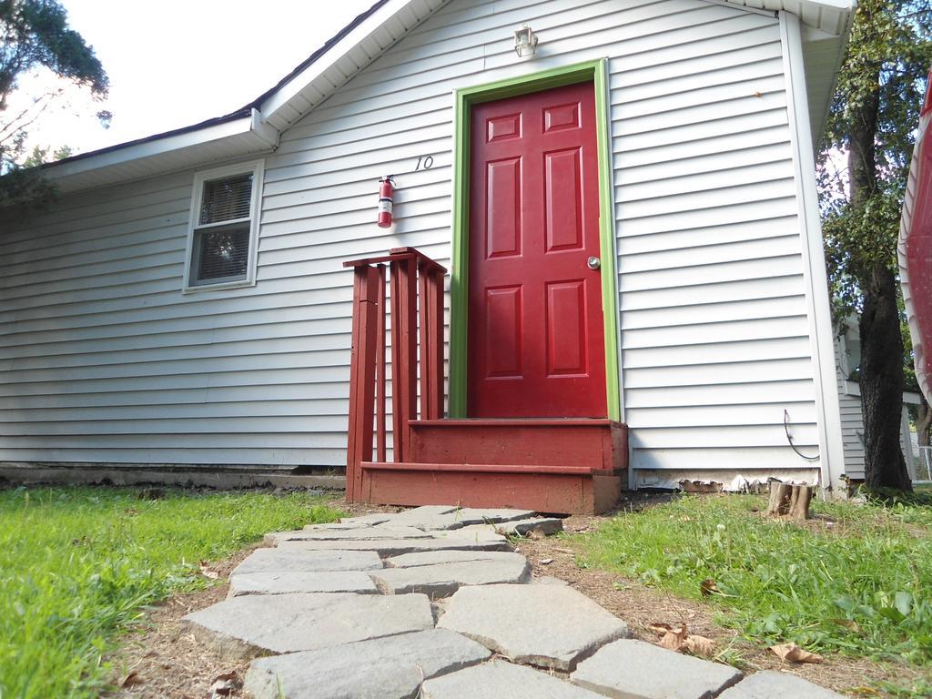 Flower Field Inn And Cottages Stroudsburg ภายนอก รูปภาพ