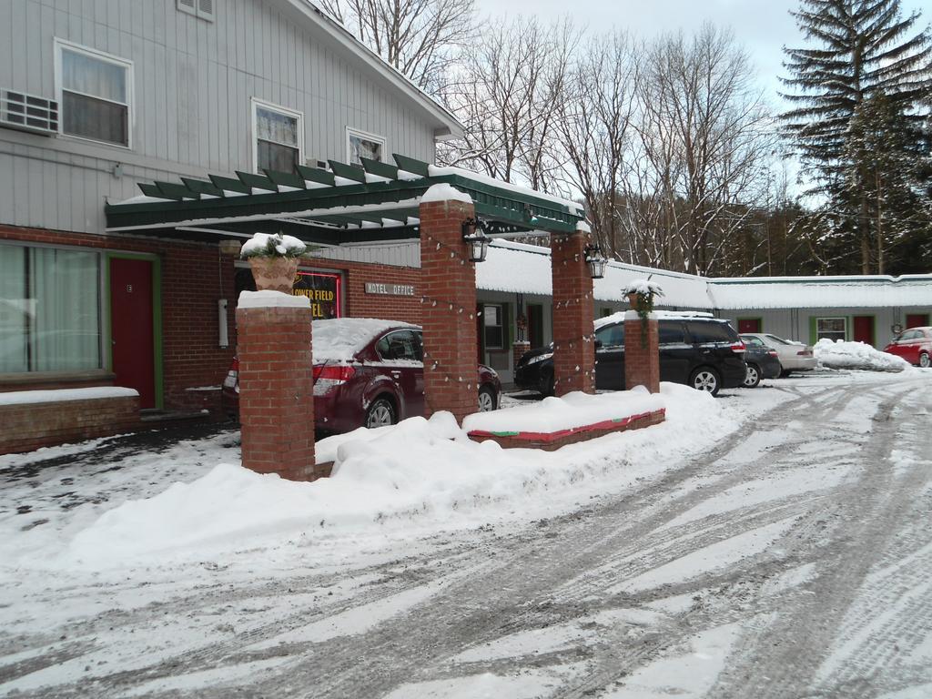 Flower Field Inn And Cottages Stroudsburg ภายนอก รูปภาพ