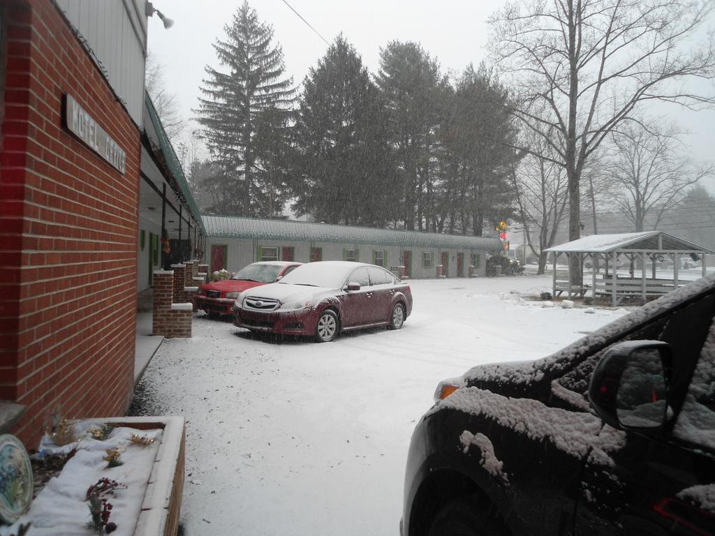 Flower Field Inn And Cottages Stroudsburg ภายนอก รูปภาพ